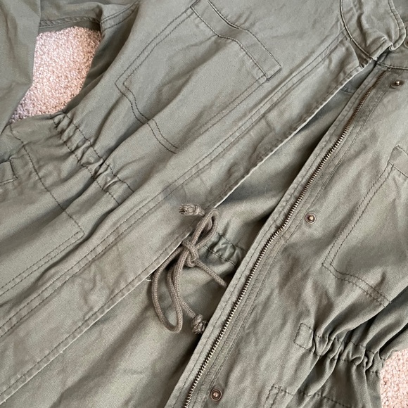 Lightweight Hunter Green Women’s Jacket - Picture 14 of 14